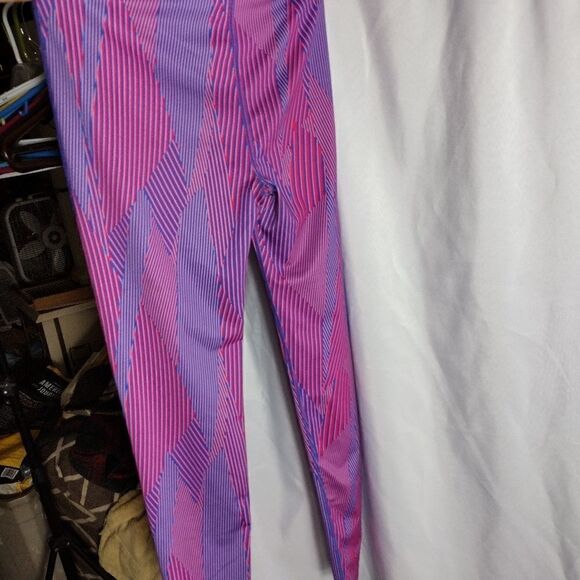 Under Armour heat gear leggings - Picture 2 of 6